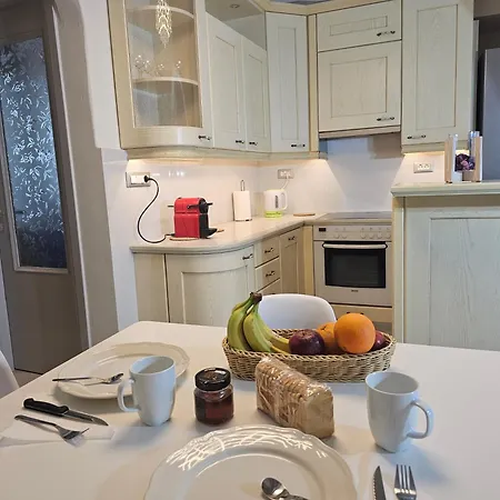 Apartman Empyreal Blue Chora